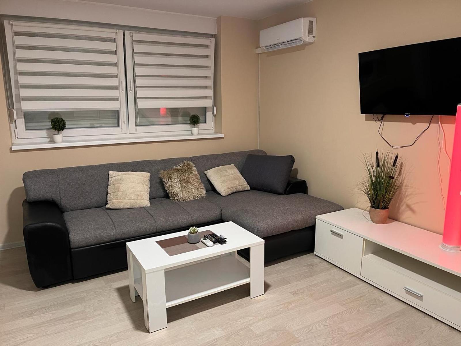Apartment Quince Kutina